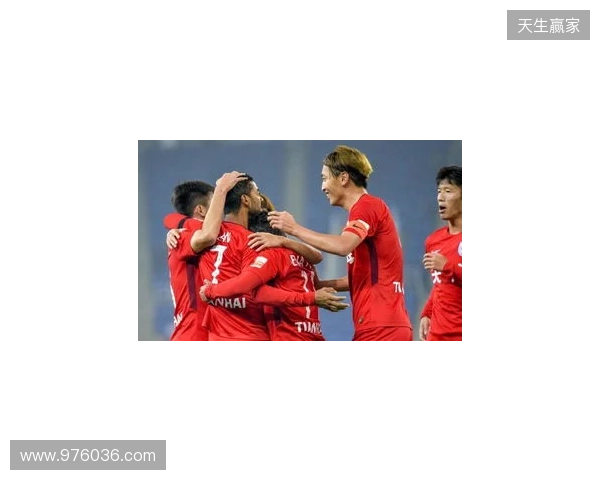中超-深圳5-2十人三镇 韦斯利、本科维奇分别双响戴伟浚送助攻